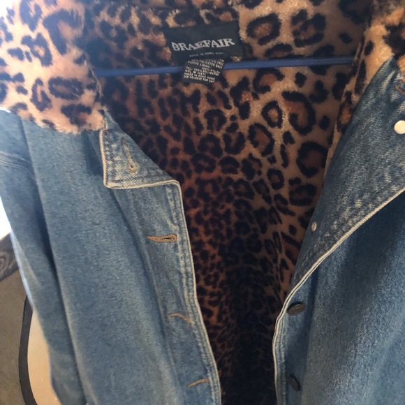 Beautiful leopard print denim jacket for sale!!! - Picture 6 of 8